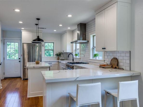 6819  Santa Fe Avenue , Dallas Texas 75223