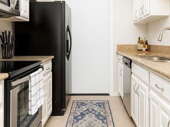 3105  San Jacinto   106, Dallas Texas 75204