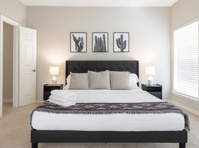3105  San Jacinto   106, Dallas Texas 75204