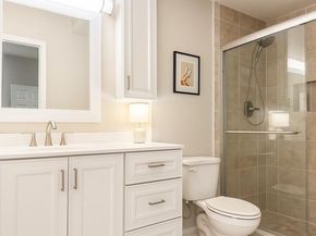 3105  San Jacinto   106, Dallas Texas 75204