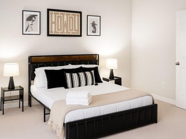 3105  San Jacinto   106, Dallas Texas 75204