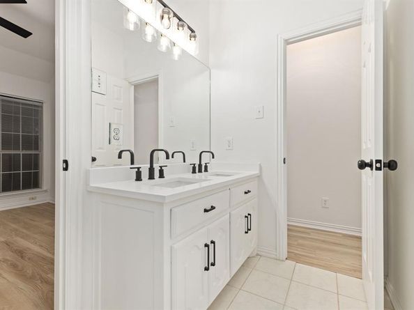1275  Shores Boulevard , Rockwall Texas 75087