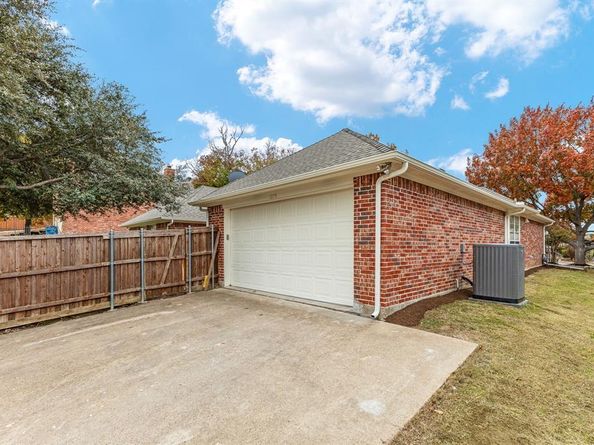 1275  Shores Boulevard , Rockwall Texas 75087