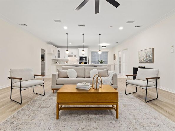 1275  Shores Boulevard , Rockwall Texas 75087