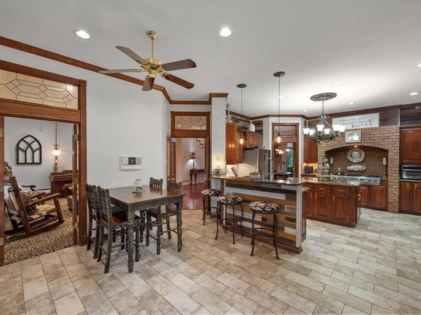 719  Morningside Drive , Mansfield Texas 76063