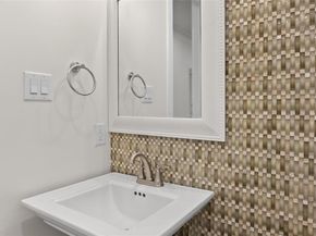 1716  Ashland Avenue , Fort Worth Texas 76107