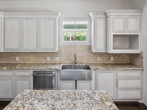 1716  Ashland Avenue , Fort Worth Texas 76107