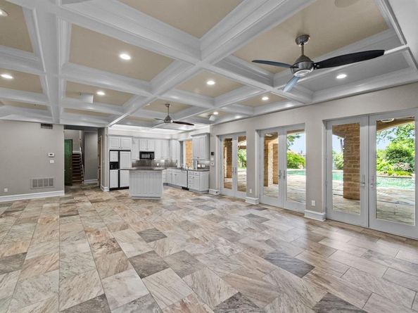 2316  Starlight Court , Arlington Texas 76016