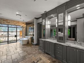 2316  Starlight Court , Arlington Texas 76016