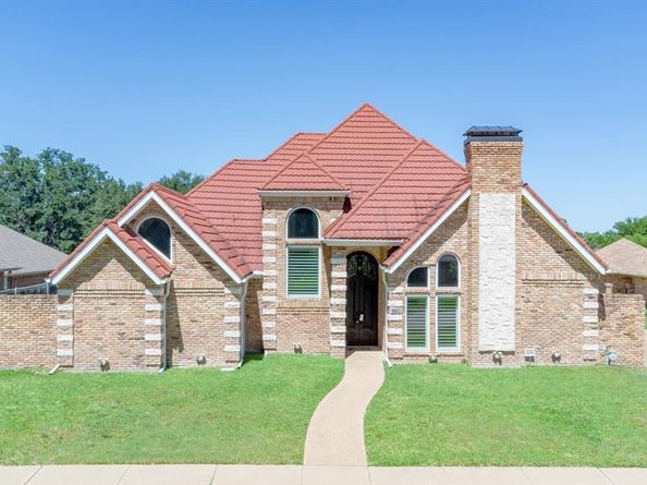 2709  Oak Point Drive , Garland Texas 75044