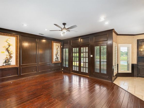 2709  Oak Point Drive , Garland Texas 75044
