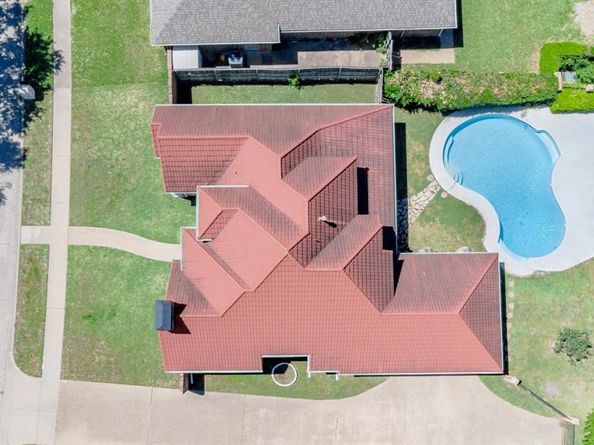 2709  Oak Point Drive , Garland Texas 75044