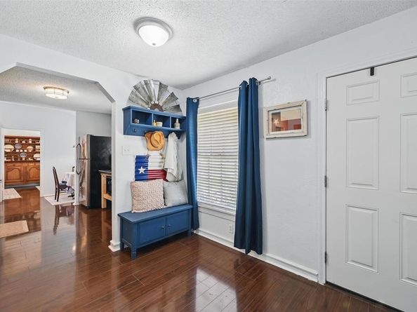 5213  Lovell Avenue , Fort Worth Texas 76107