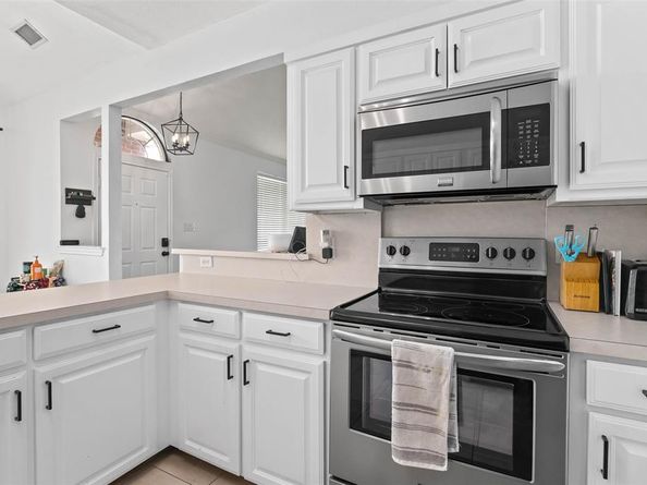 4100  Creekhollow Drive , Carrollton Texas 75010