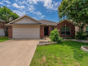 1524  Canary Drive 