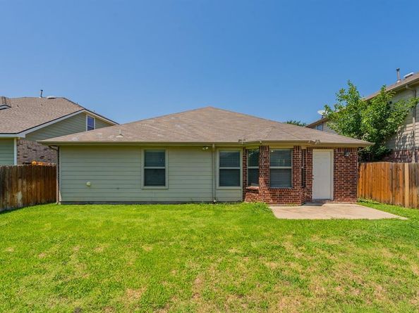 1524  Canary Drive , Little Elm Texas 75068