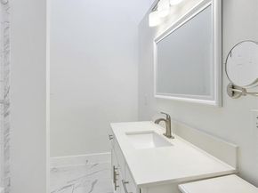 5105  Vandelia Street , Dallas Texas 75235