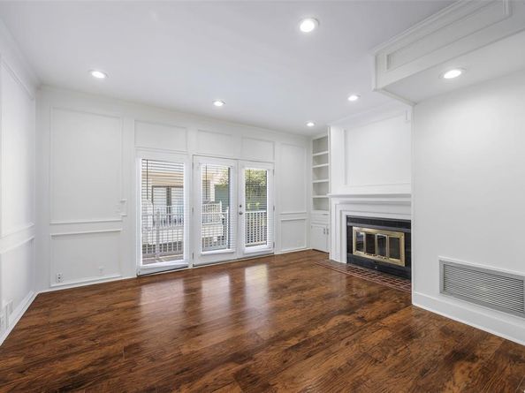 5105  Vandelia Street , Dallas Texas 75235