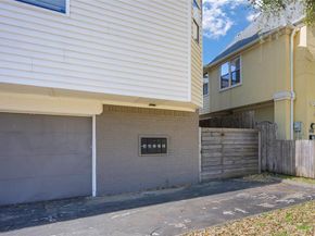 5105  Vandelia Street , Dallas Texas 75235