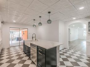 1812  Boyd Street , Dallas Texas 75224