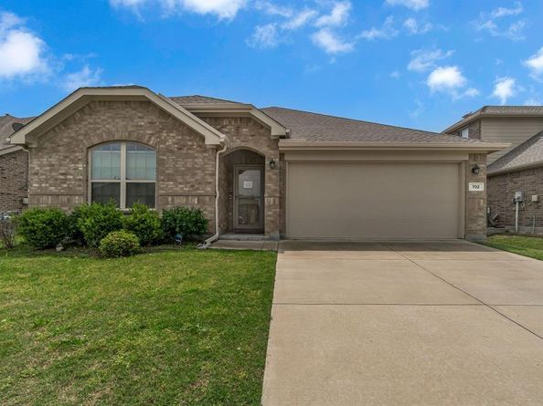 702  Grassland Way , Arlington Texas 76002