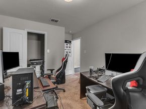 702  Grassland Way , Arlington Texas 76002