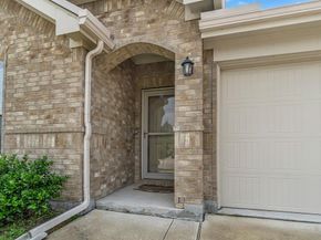 702  Grassland Way , Arlington Texas 76002
