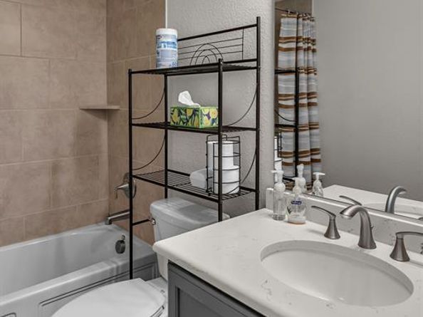 702  Grassland Way , Arlington Texas 76002