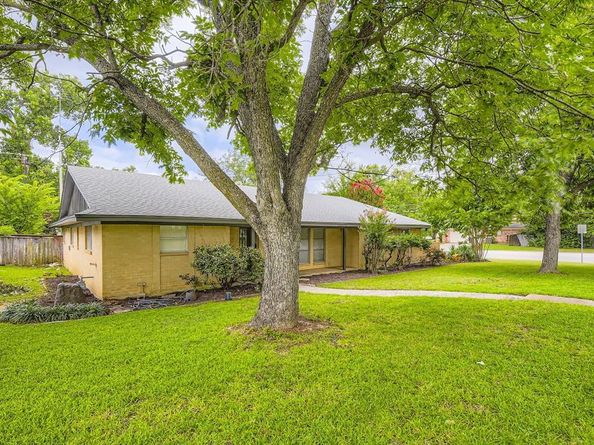 7400  Yolanda Drive , Fort Worth Texas 76112