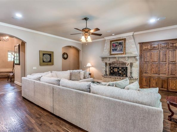 1916  Surrey Lane , McKinney Texas 75072