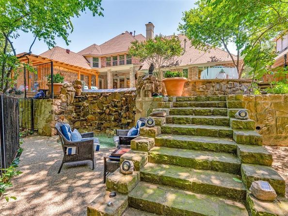 1916  Surrey Lane , McKinney Texas 75072