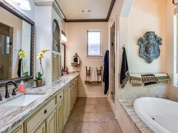 1916  Surrey Lane , McKinney Texas 75072