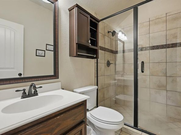 6902  Golf Green Drive , Arlington Texas 76001