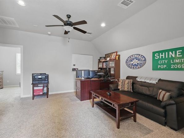 6902  Golf Green Drive , Arlington Texas 76001