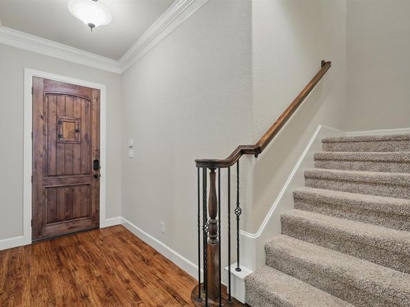 6902  Golf Green Drive , Arlington Texas 76001