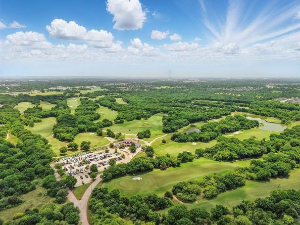 6902  Golf Green Drive , Arlington Texas 76001