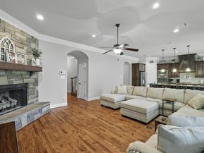 6902  Golf Green Drive , Arlington Texas 76001