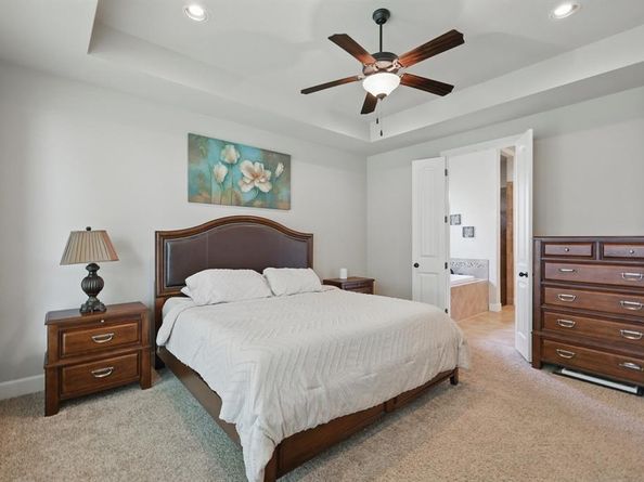 6902  Golf Green Drive , Arlington Texas 76001