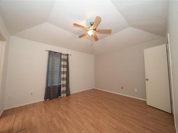 1825 E Shore Drive , Dallas Texas 75217