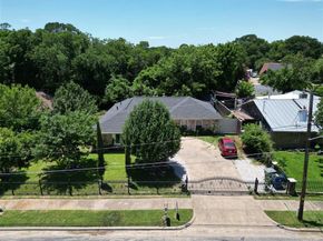 1825 E Shore Drive , Dallas Texas 75217