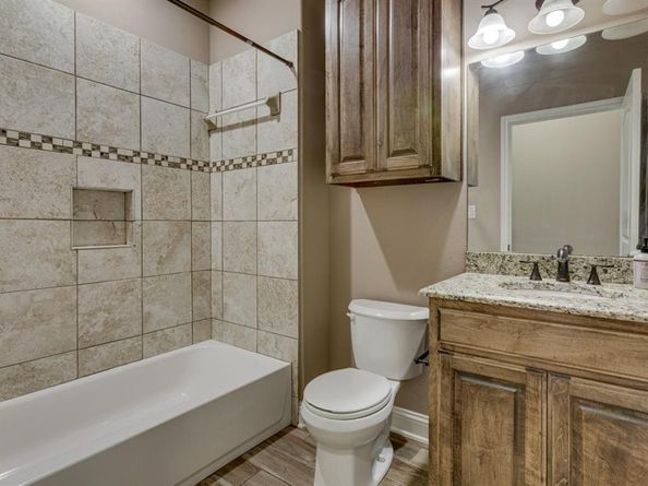924  Via Barcelona  , Mesquite Texas 75150