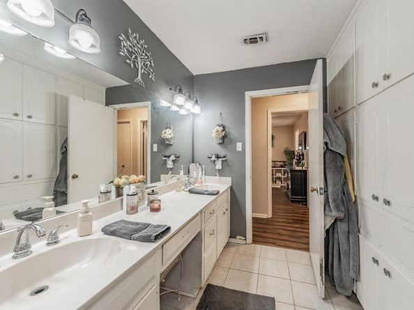 120  Timberlake Drive , Azle Texas 76020