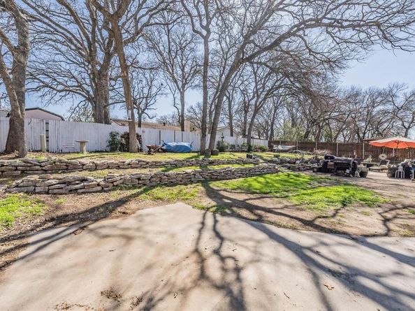 120  Timberlake Drive , Azle Texas 76020