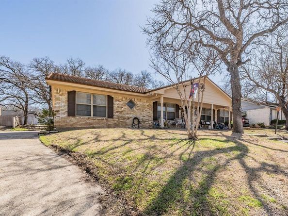 120  Timberlake Drive , Azle Texas 76020