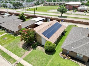 1506  Silverleaf Drive , Carrollton Texas 75007