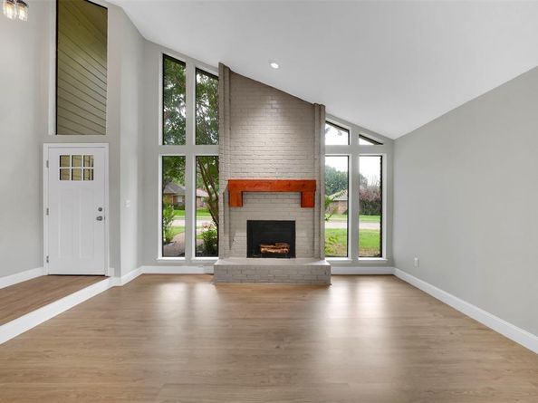 1506  Silverleaf Drive , Carrollton Texas 75007