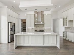 1933  Noe Boulevard , Heath Texas 75126