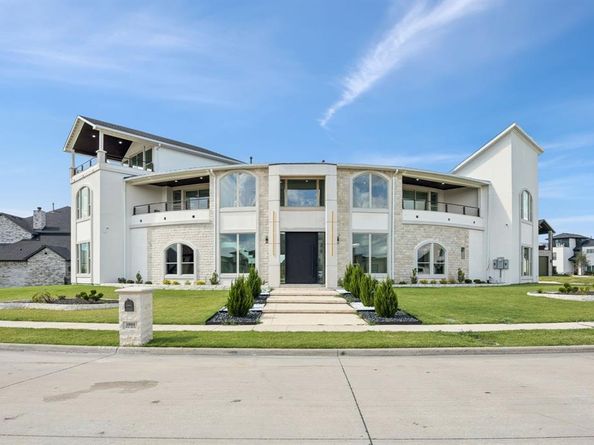 1933  Noe Boulevard , Heath Texas 75126