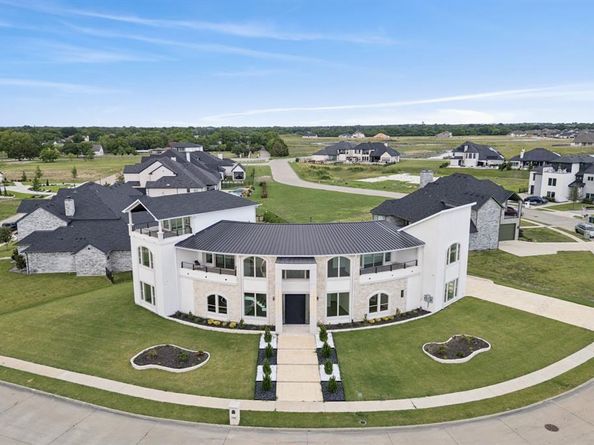 1933  Noe Boulevard , Heath Texas 75126