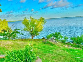 324  Dogie Trail , Oak Point Texas 75068